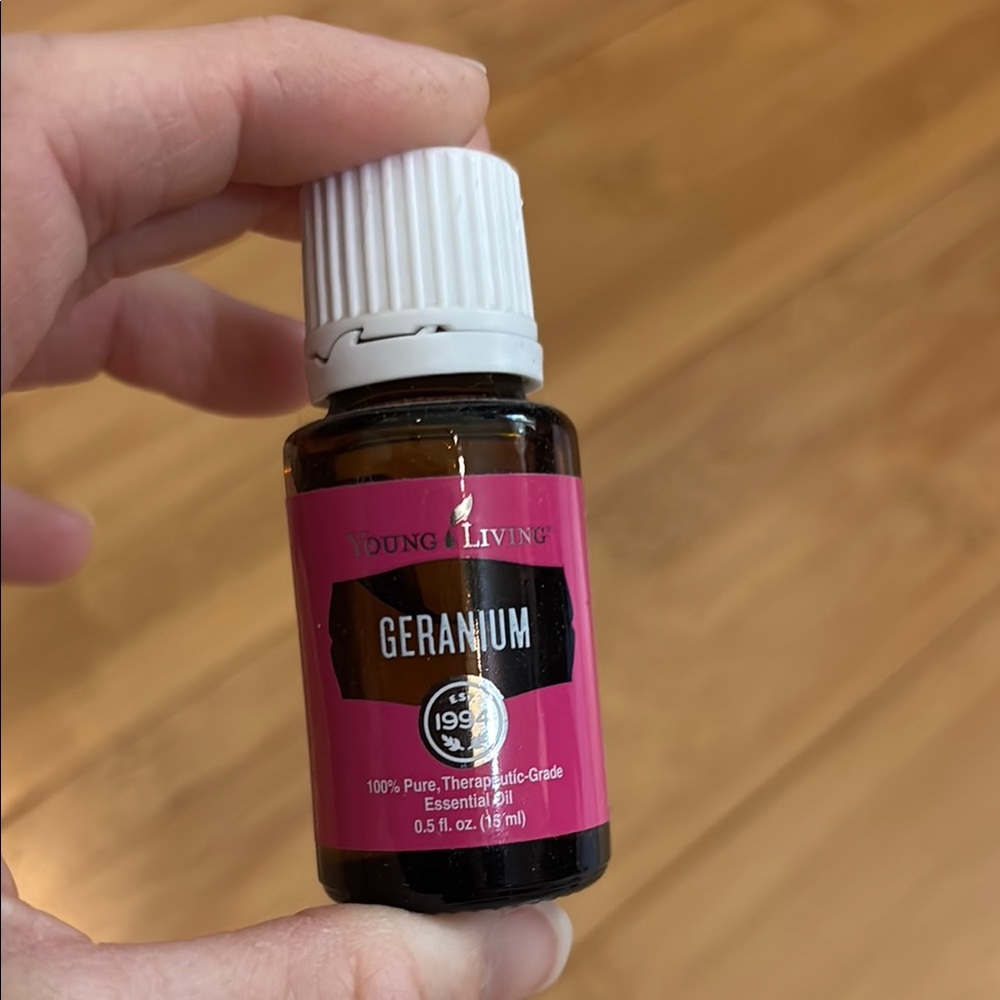 Young Living Geranium Essential Oil